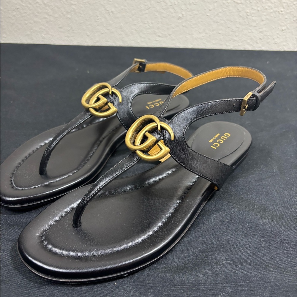 Gucci Black Leather GG Gold Logo Thong Sandals